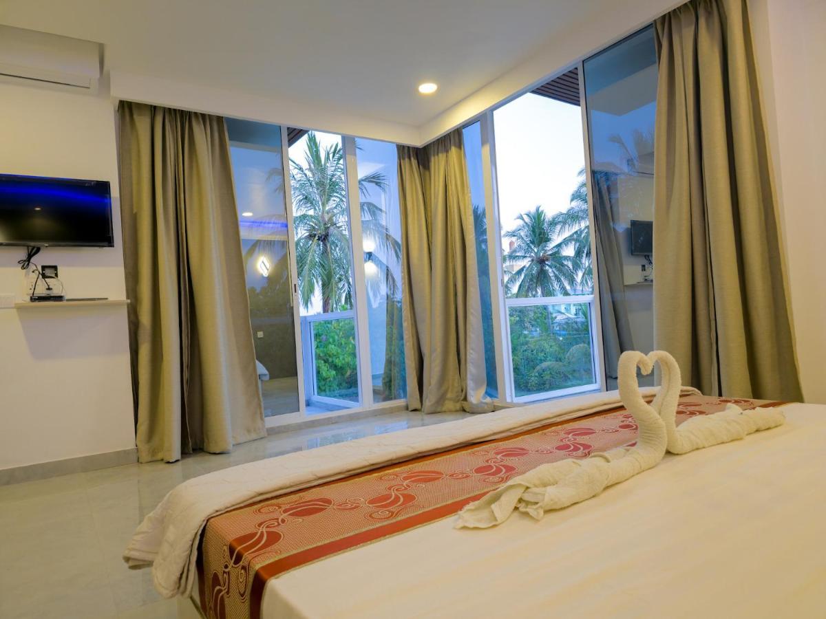 Arora View Hotel Maafushi Buitenkant foto